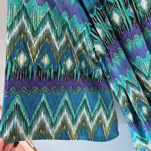 Cato 26/28W Tunic Green Blue Purple Zig Zag Keyhole Neck Boho Flair Bold Bell - Picture 5 of 7
